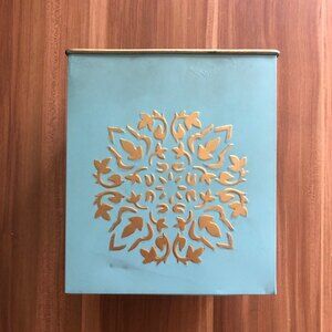 Shabby Chique Metal Storage Container